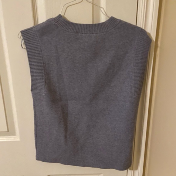 Cyrus gray/purple cable knit vest - Picture 3 of 6